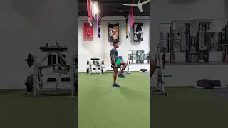 Dumbbell Lunge to Knee Drive