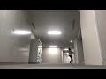 トイ・ストーリーのウッディのあせっている時の走り方のまね