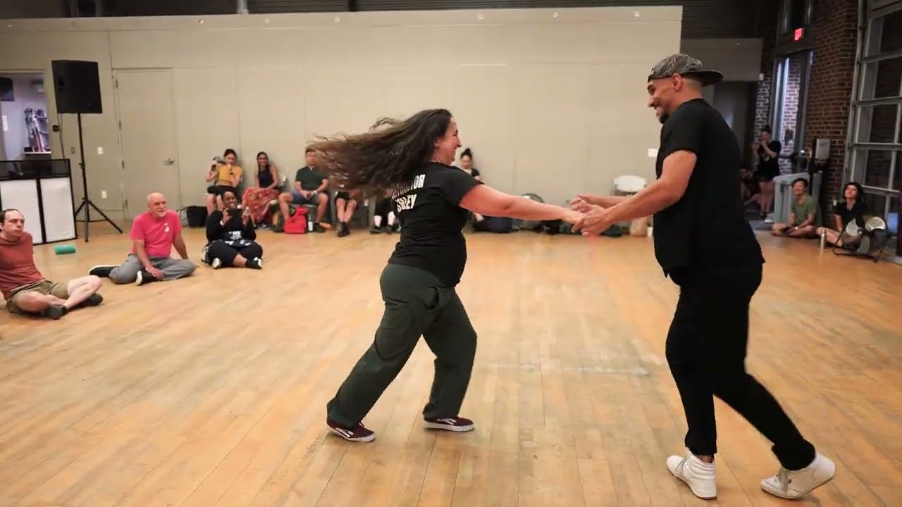 Lambada with Ashley & Kuna | District Zouk