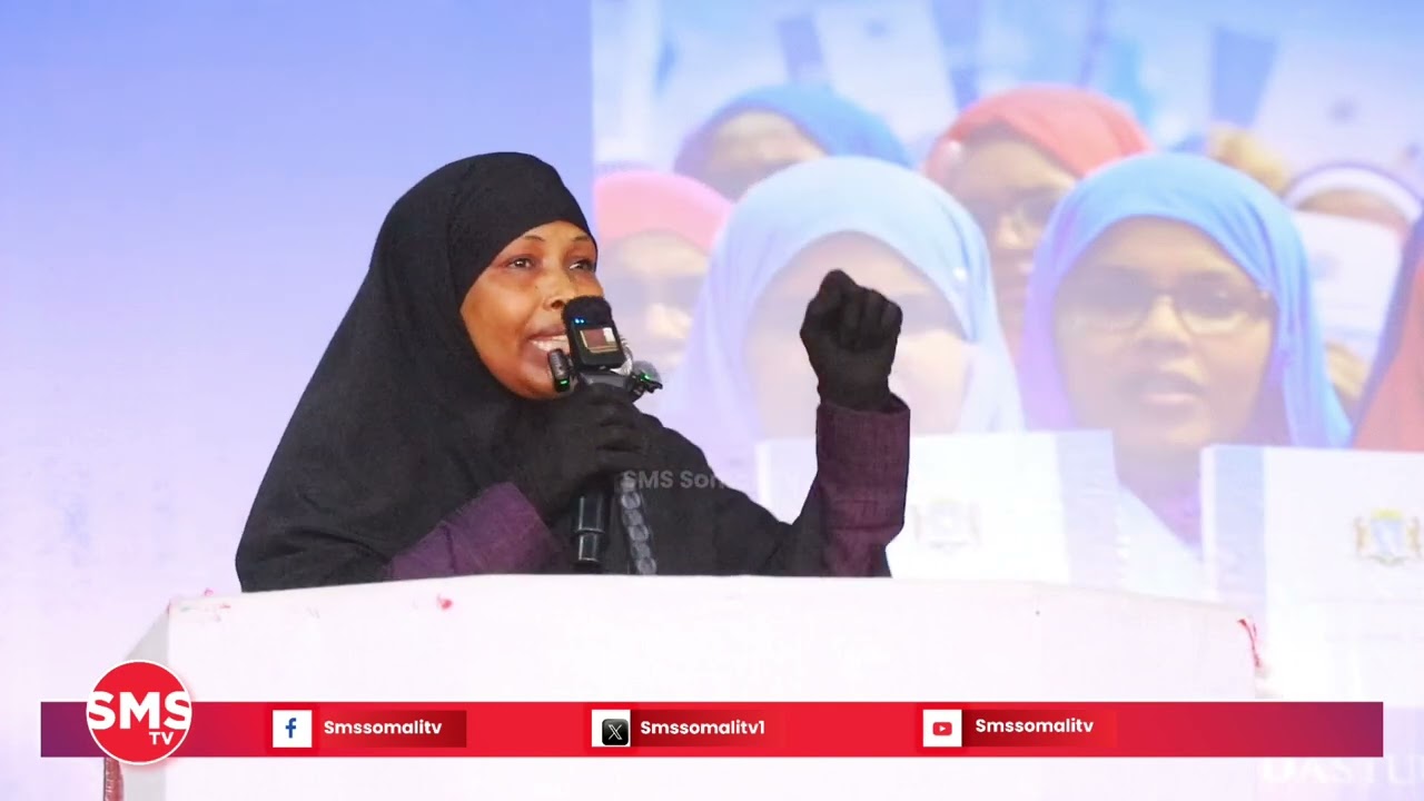 Abwaan Shamsa oo si qiiro leh Gabay ugu weeraratay Mucaaradka ayaa tiri 