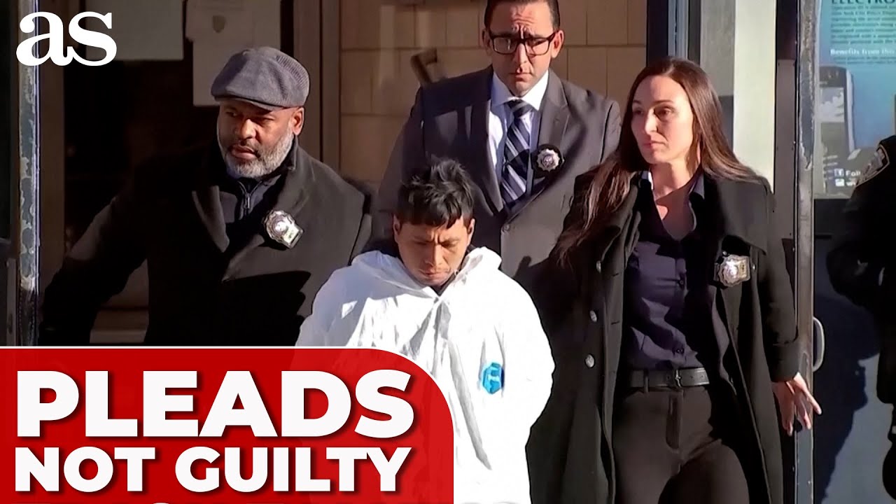 Man accused of KILLING WOMAN in NEW YORK subway fire pleads not guilty ...