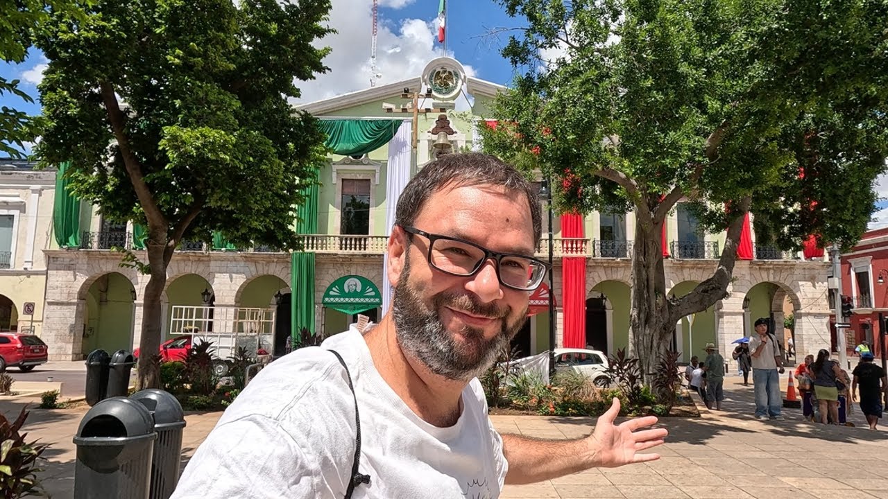 Tour of El Centro Gran Plaza Merida Yucatan 🇲🇽 Celebrating Mexico's Birthday in Merida!