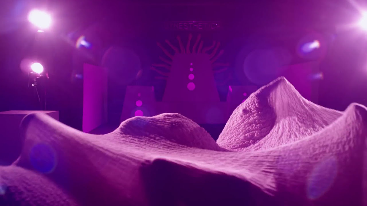 YouTubeでRadiation City - Juicy [OFFICIAL MUSIC VIDEO]を視聴