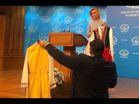 Мария Захарова облече българска народна носия 10 март 2017
