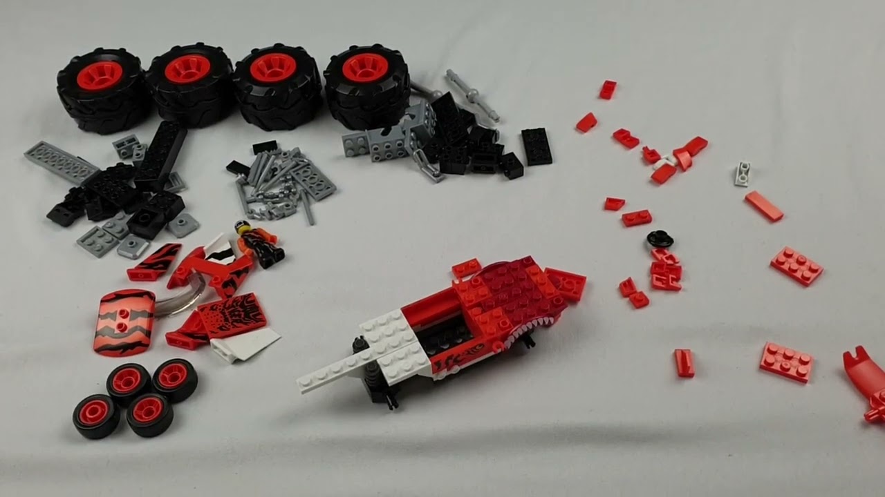 SetN35 GVM26 Mega Tiger Shark Monster Truck