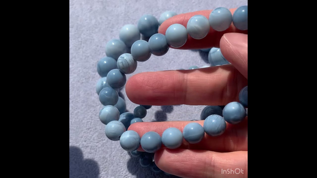 新着情報☆柔らかな水色が美しいブルーオパールブレスレットのご