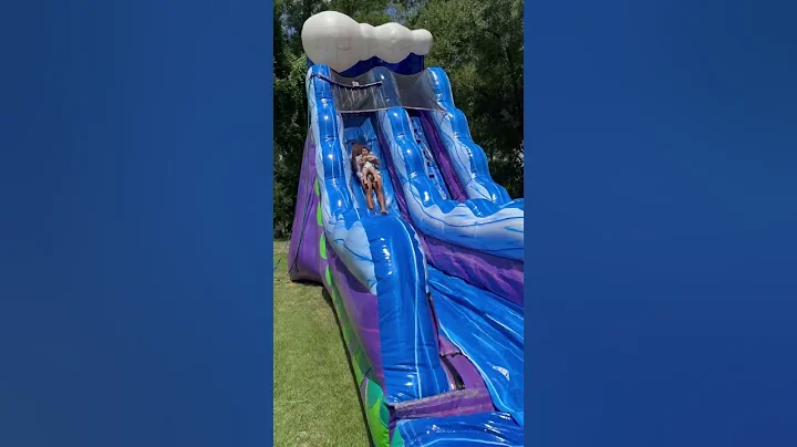 Mom catches dad and son taking baby sister on huge waterslide #shorts