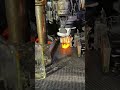 proses produksi botol kaca menggunakan alat canggih #shorts