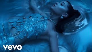 Ariana Grande - grenade (Music Video)