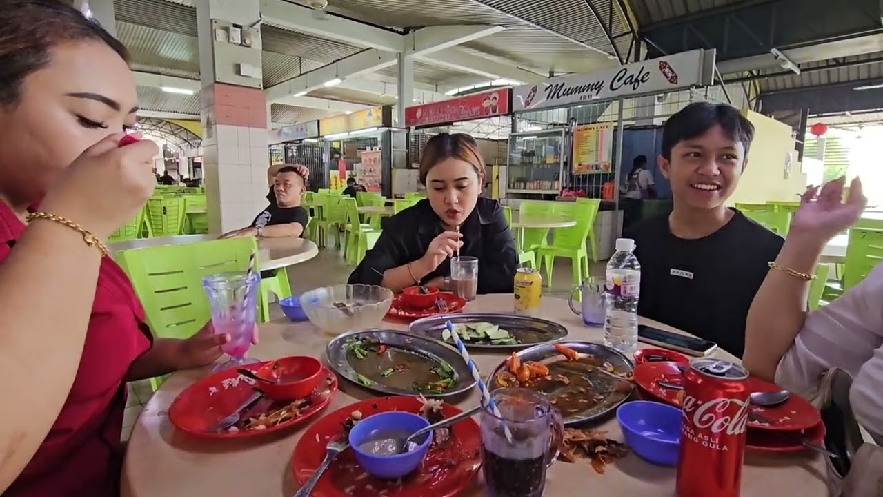 Bawa Anak, Makan Di Atas Market Sibu #mujahchannel #totonsampaihabis #janganlupasubscribe 