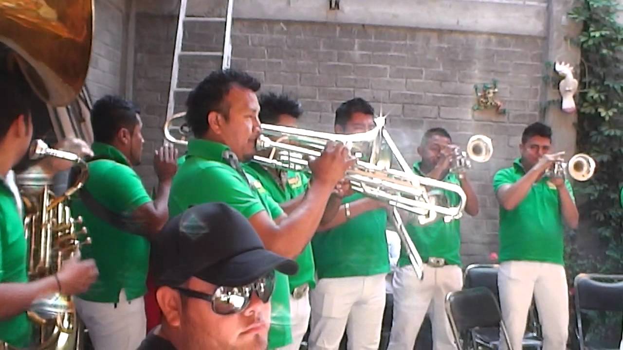 BANDA TIERRA MOJADA MUCHACHA TRISTE EN SAN SEBASTIAN TECOLOXTITLAN DF