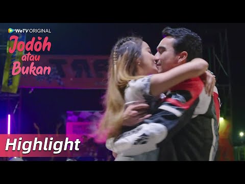 Highlight EP06 Ciuman manis Gabby dan Dion! | WeTV Original Jodoh atau Bukan