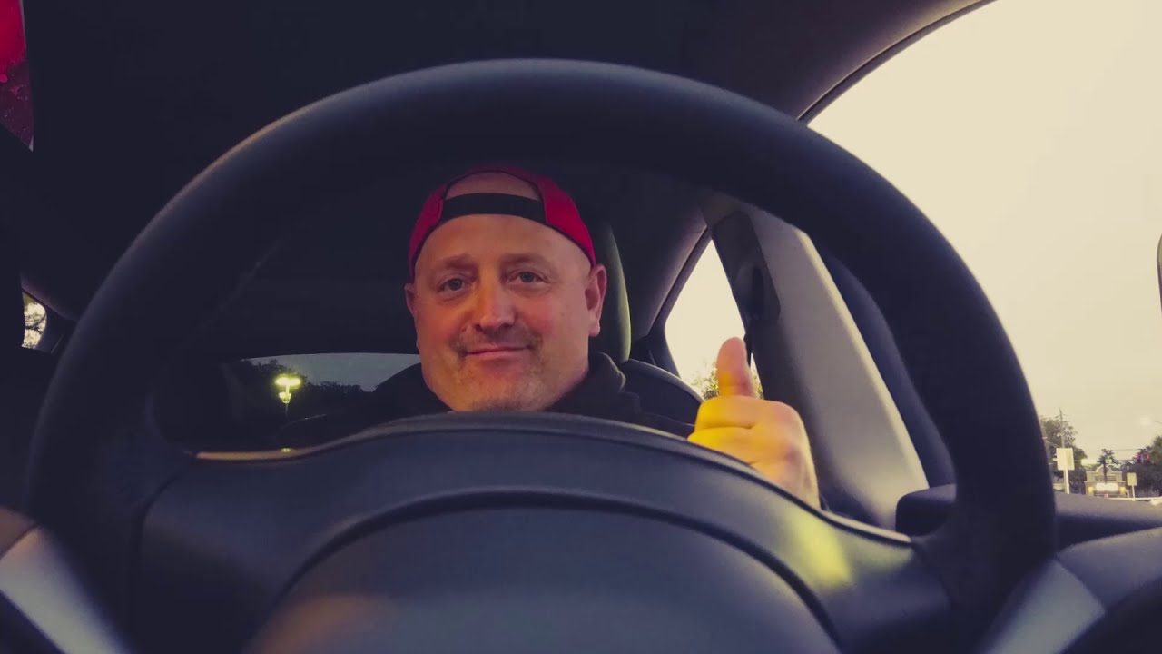 Tesla model y footage with dpi magic mini /Nissan Leaf/solar pannels ROGER WALDMAN REVIEWS