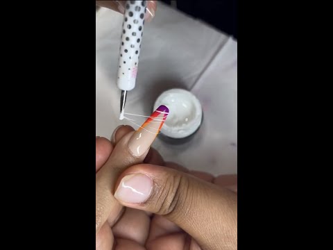 Vidéo: Comment faire des ongles en gelée: 15 étapes (avec photos)