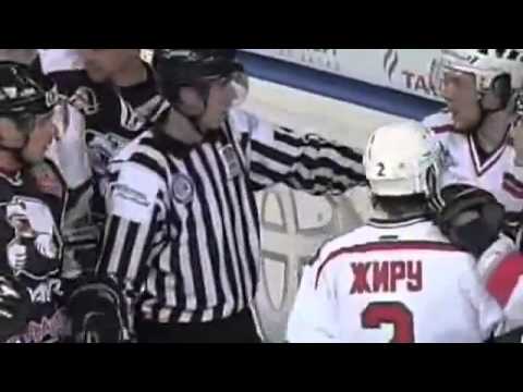 драки команда на команду хоккей. хоккеист воронков драка. хоккей ак барс драка. кхл трактор драка. ак барс 2008 год драка трактор.