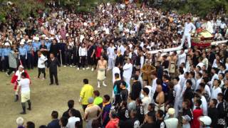 13松山秋祭り石手川公園 日之出大神輿vs立花大神輿 Youtube