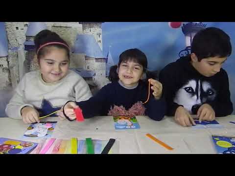 პლასტელინისგან ვაკეთებთ ნახატებს.