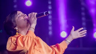 COMMENT NE PAS TE LOUER/ REÇOIS MA LOUANGE/ PÈRE NOUS T'ACCLAMONS | IGC - Esther Do Rego