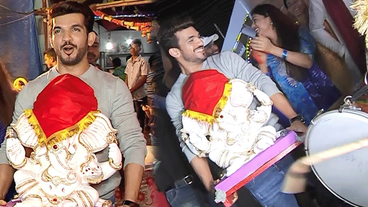 Arjun Bijlani Celebrates Ganesh Chaturthi Along With Family