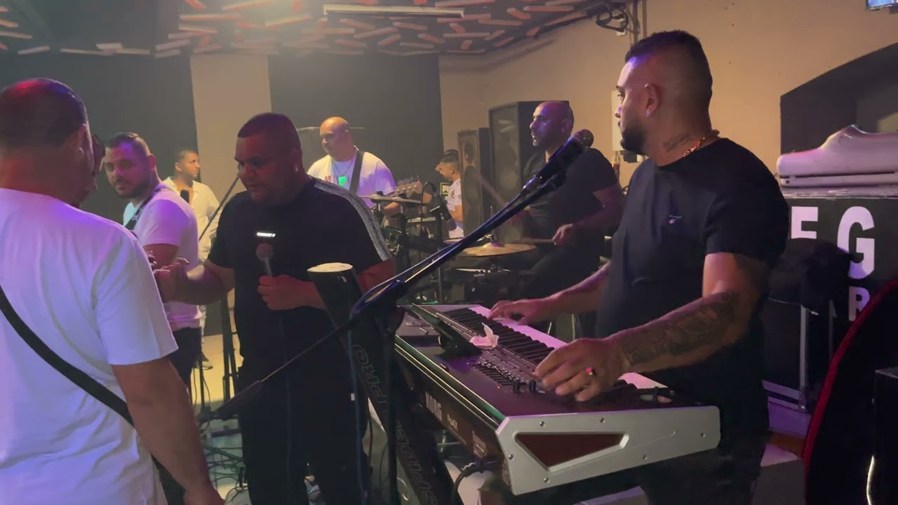 Gipsy Mekenzi a Kali - Mix čardaše ( Live zábava )