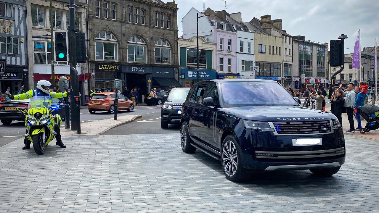 Armed Police Royal Escort Duke & Duchess of Cambridge in Cardiff YouTube