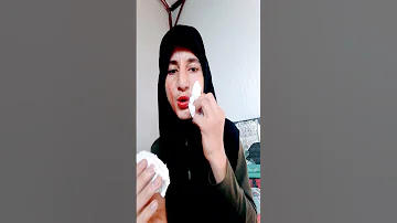 حطيت انا من المناكير على خدي ماما حطيت ماما 