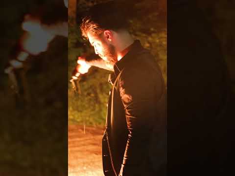 اسمي خالد بالمناسبة اكسبلور سيد هاد الكون