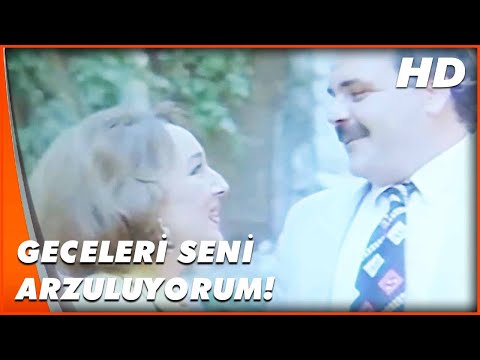 Tersine Dünya | Mahalleli, Süleyman'a Sarkıyor | Türk Komedi Filmi