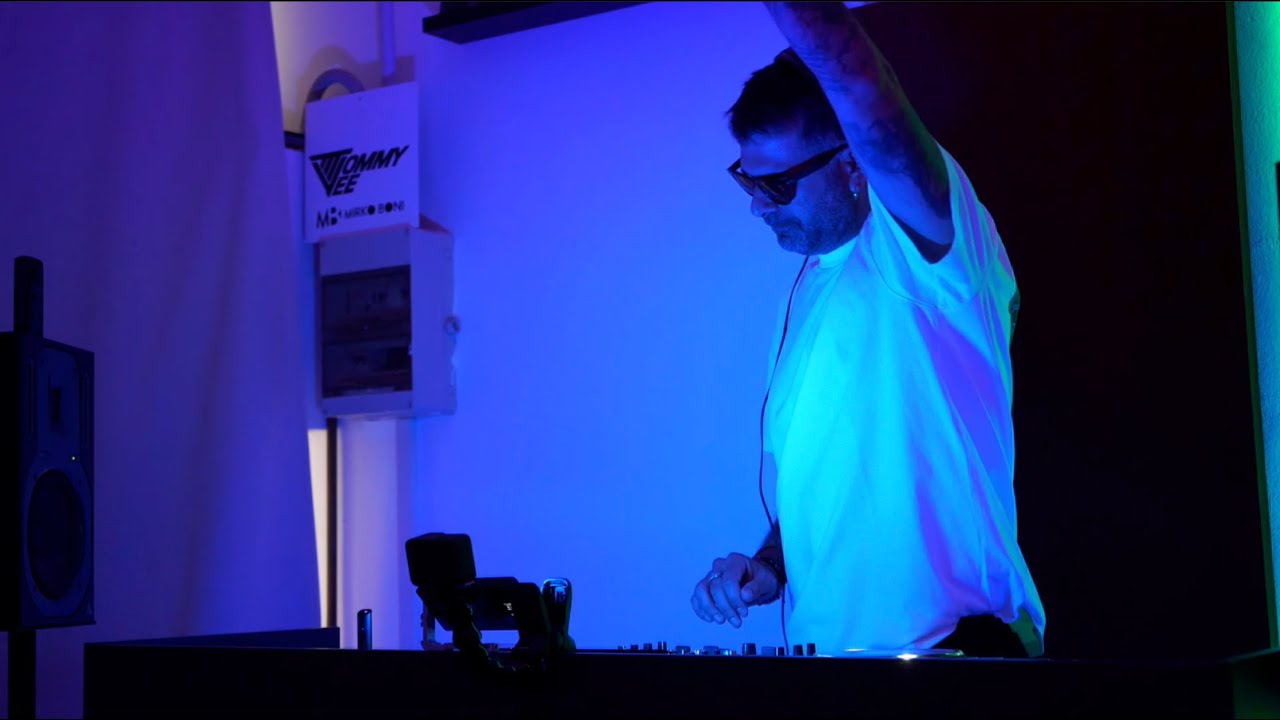 Watch Mirko Boni DJ Set @ MB Recording Studio - 14.08.25 on YouTube Watch Mirko Boni DJ Set @ MB Recording Studio - 14.08.25 on YouTube