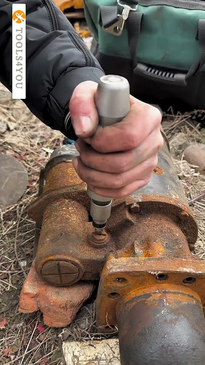 How to Use an Impact Screwdriver