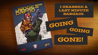 JUDGE DREDD Rule Book from Warlord Games, my unboxing and flick through before it goes out of print.