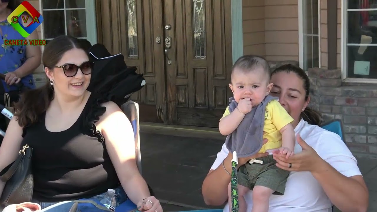 As Pessoas a Espera do Bodo de Leite em Guistine