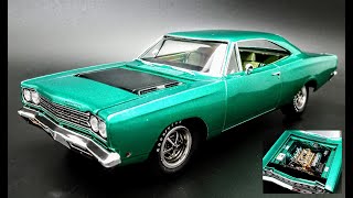 1968 Plymouth Road Runner 426 Hemi 1/25 Scale Model Kit Build How To Assemble Paint Interior Engine