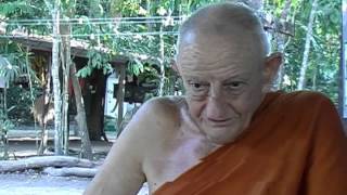 Dhamma conversation with Ajahn Paññavaddho