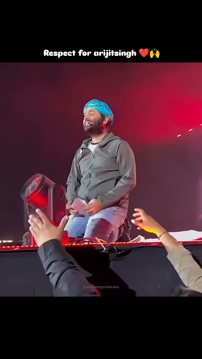 Uska hi bana a fan moment during concert respect for arijitsingh ❤️🙌#arijitsingh #song #shorts