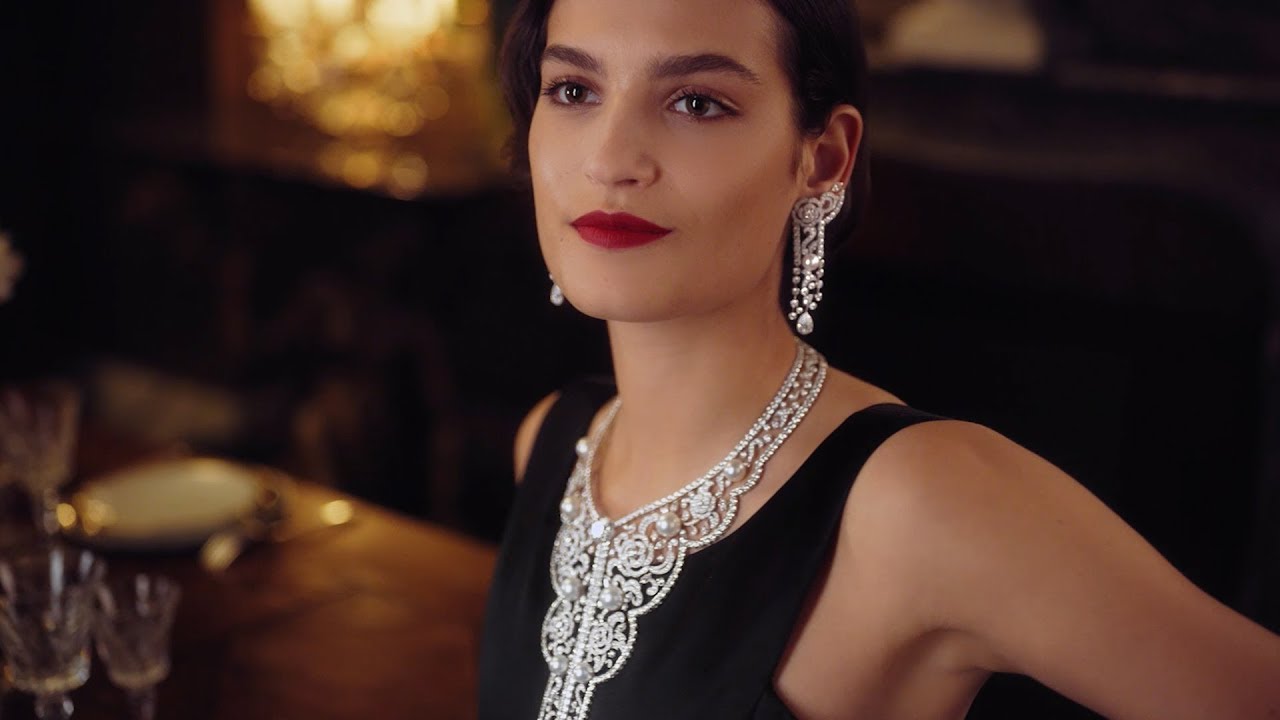 How an Idea Became the Sketch for the LE PARIS RUSSE DE CHANEL Collection – CHANEL  High Jewelry 