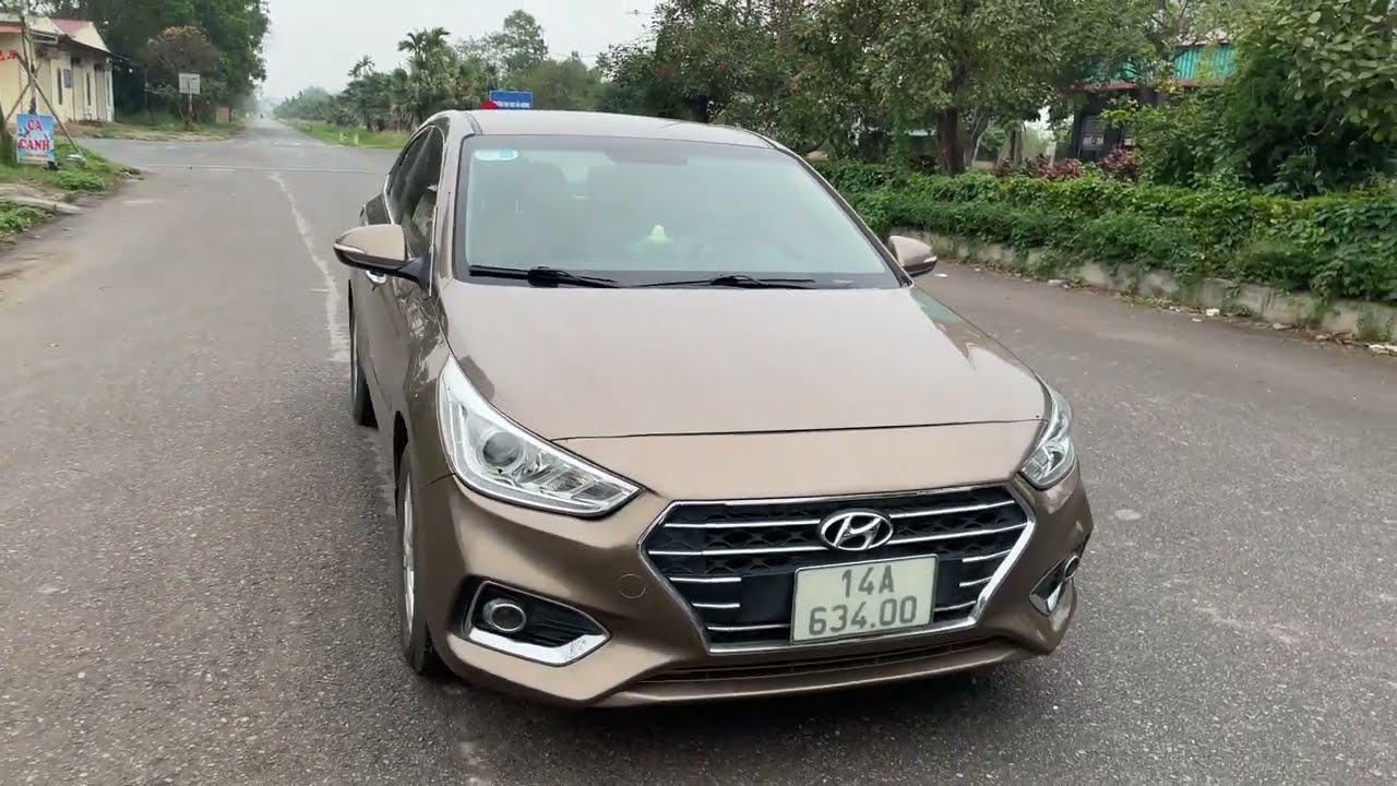 Accent 2018 số sàn, bản đủ màu vàng cát còn 300. Có nên mua Accent 2018 số sàn bản với 100 trả trước