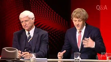 Josh Thomas takes Bob Katter to task over his past comments on homosexuality