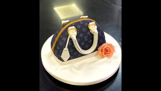 ❤ Louis Vuitton Cake …  Fashion cakes, Louis vuitton cake, Handbag cakes