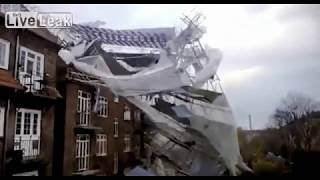 Information Scaffold collapse News