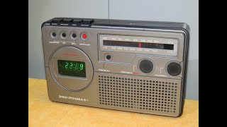 Интересный будильник у радиоприёмника &quot;Электроника 8-1&quot; (Р-403).