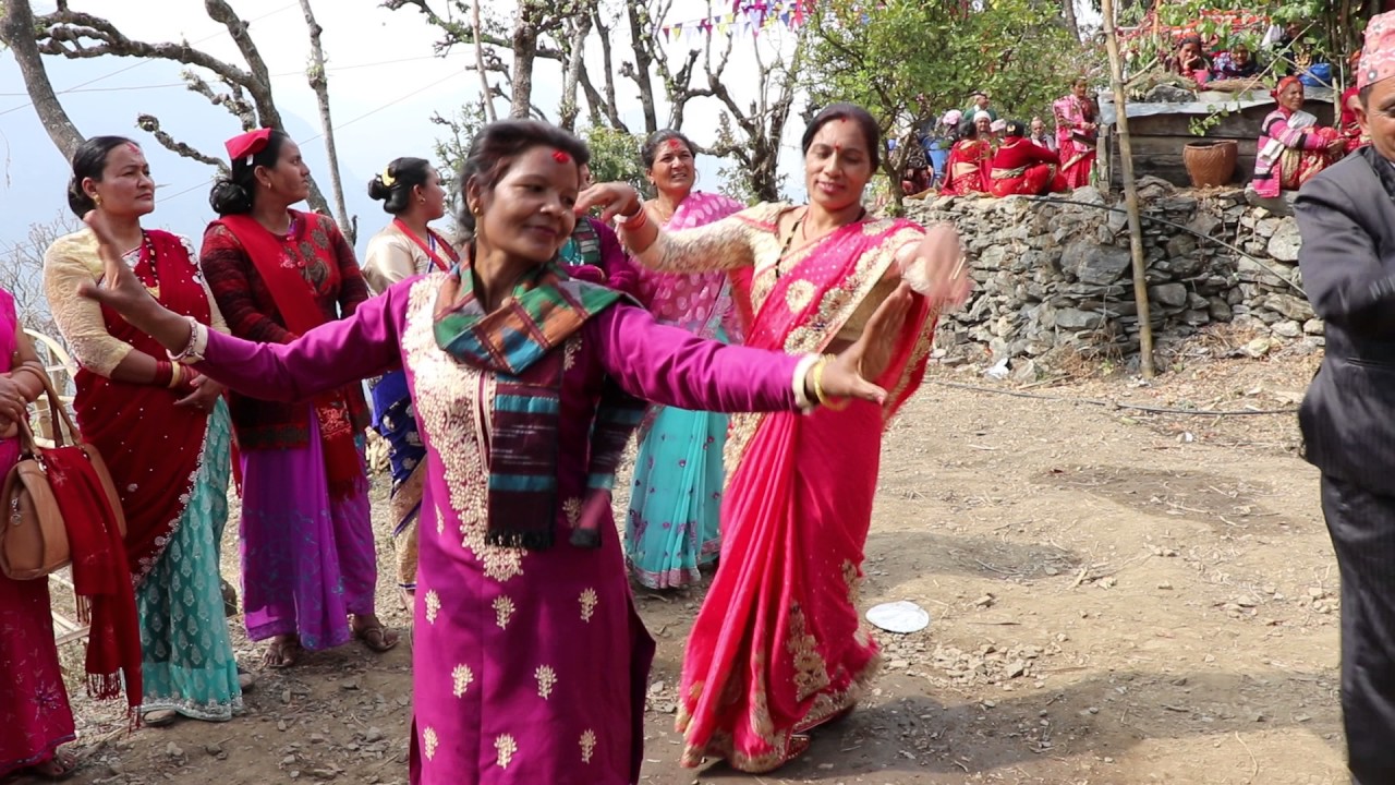 Dadai furke sallo nepali dance