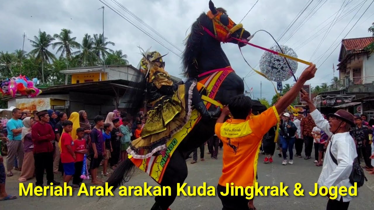 Meriah Arak arakan Kuda joged Dan kuda Jingkrak Bonorowo Kebumen