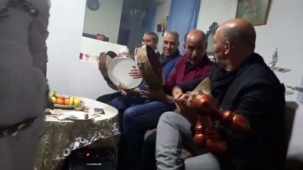 جلسة مع  الفنان نجيم بنعبد الله الحاجب المجموعة