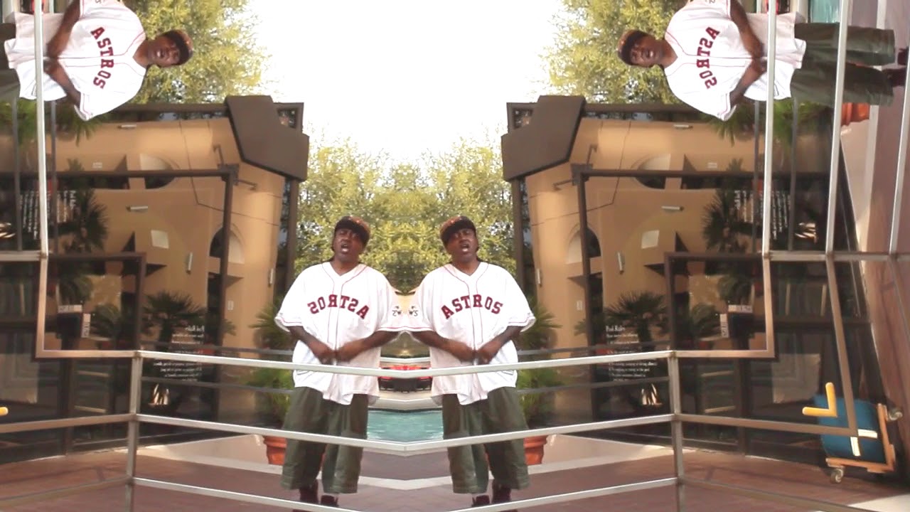 Icey Hott - MOMENTS in THUGZz