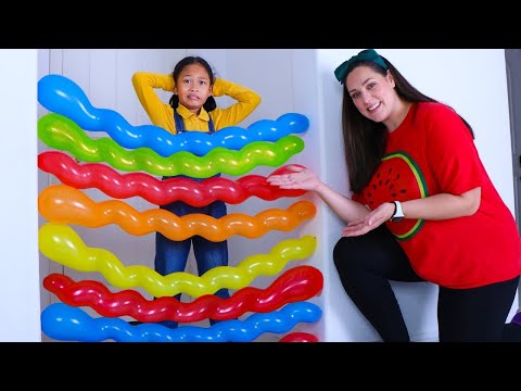 Balloon House Obstacle Challenges with Andrea Charlotte and Kaden