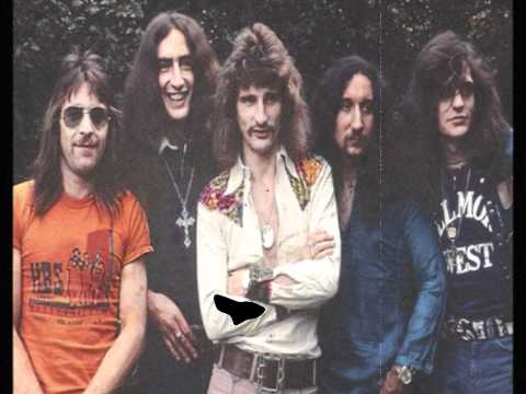 The Gods ( Uriah Heep ) - Looking Glass ( Genesis ...