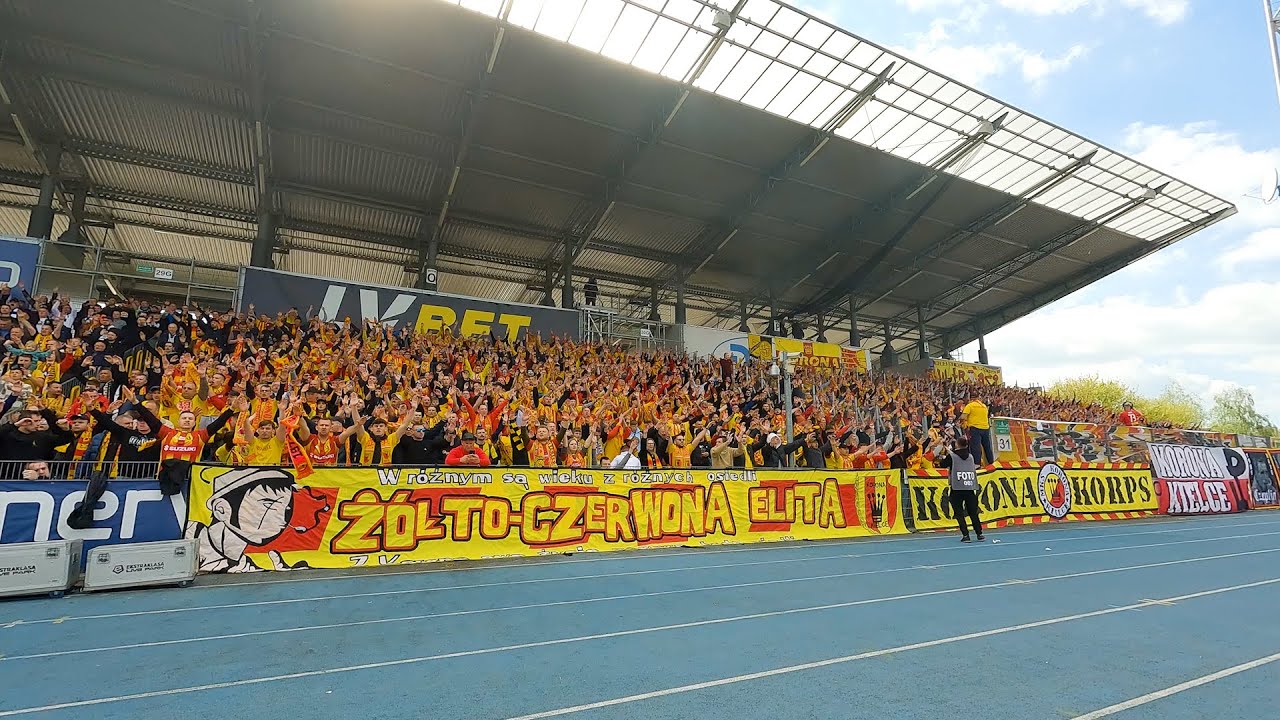 Doping kibiców Korony na meczu Stal Mielec - Korona Kielce (30.04.2023 r.)