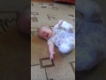 Ребенок впервые сам сел,хотя оочень ленится