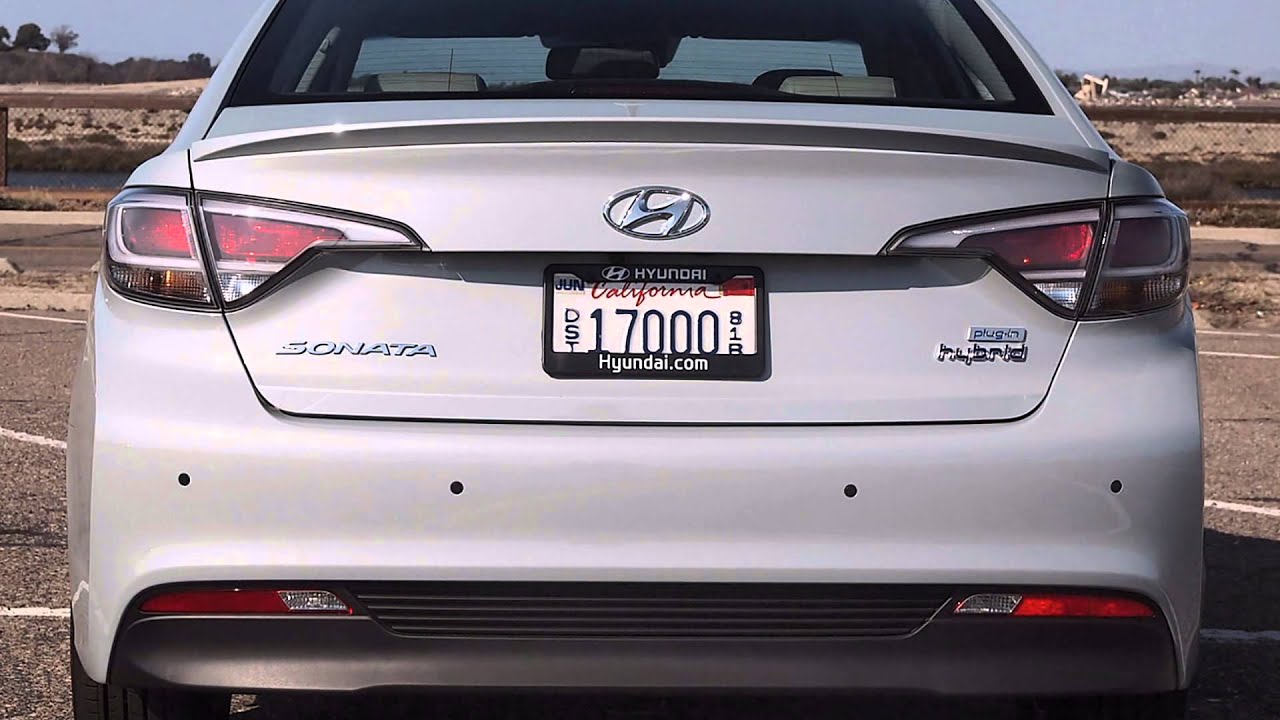 2016 Hyundai Sonata Hybrid Vs 2017 Toyota Prius You 2016 Hyundai Sonata Hybrid Vs 2017 Toyota Prius